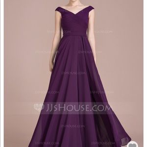 Off shoulder pink bridesmaid dress ♥️